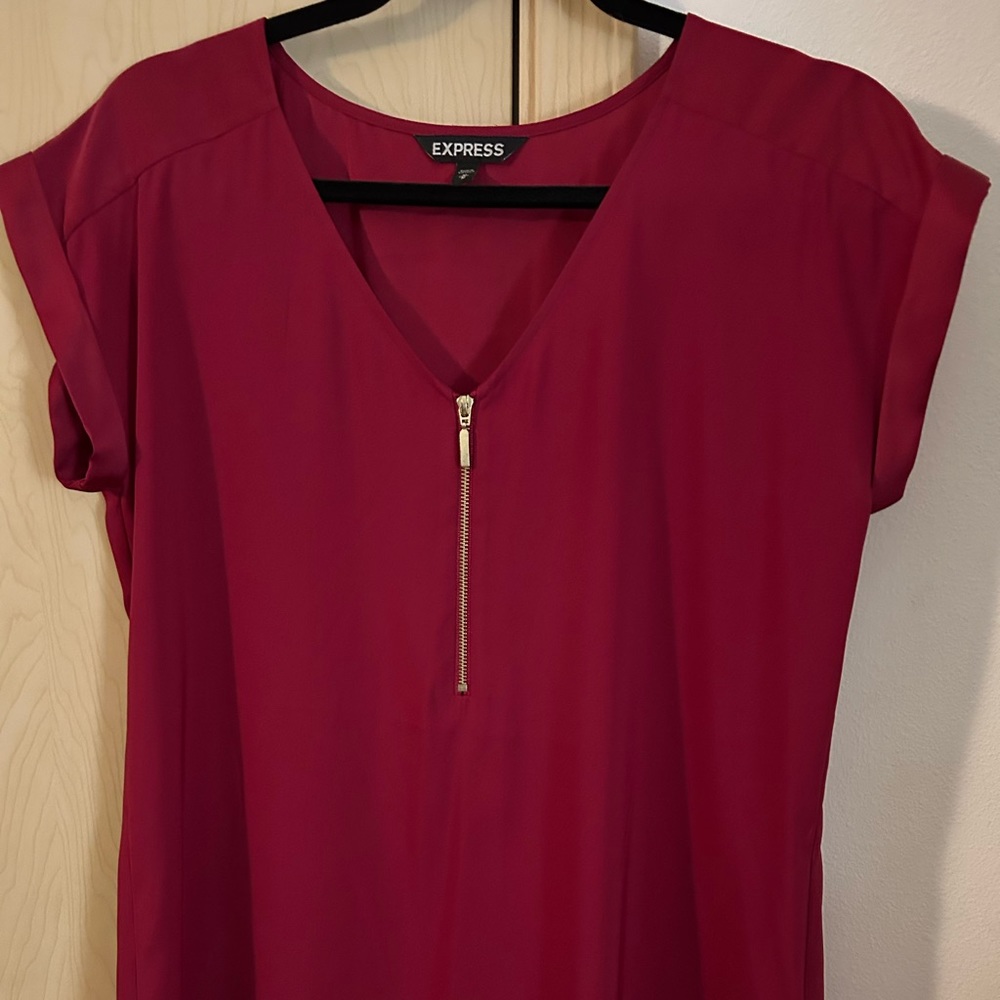 Express red cap-sleeve blouse size medium